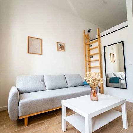 Stylish Apartment In Varsó Kültér fotó