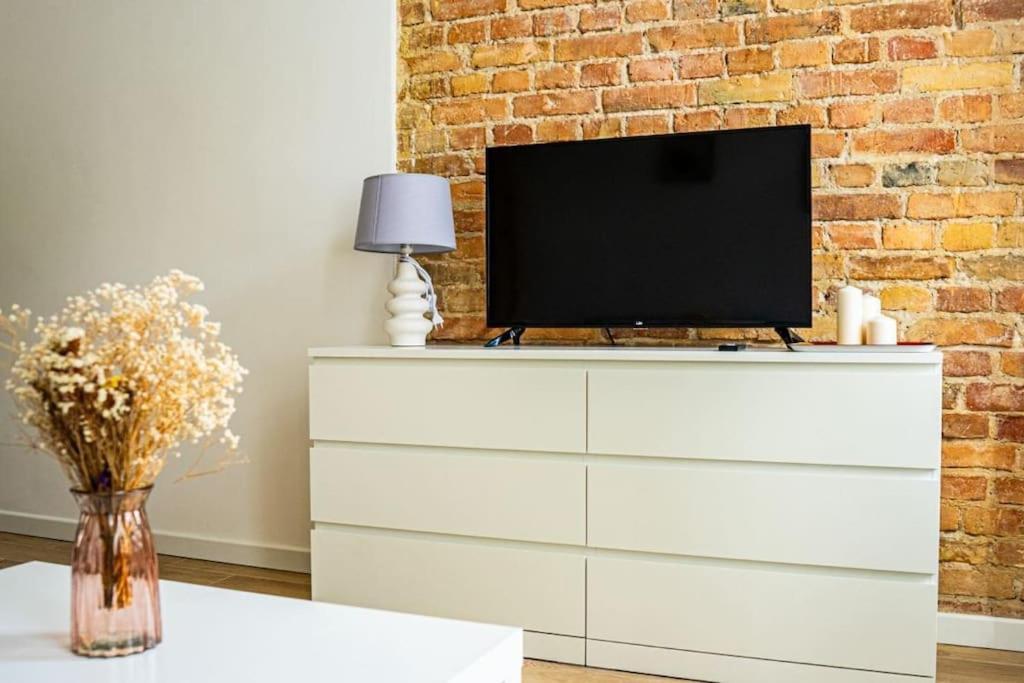 Stylish Apartment In Varsó Kültér fotó